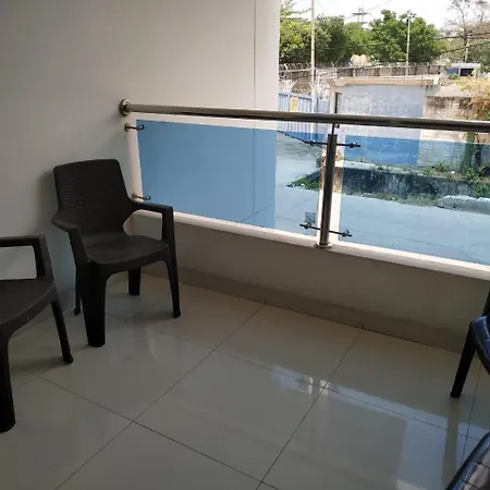 La Mar Hotel